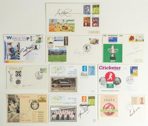 International Test cricketers. Selection of ten various signed commemorative first day covers. Signatures are S. Warne, E. Weekes, D. Haynes, G. Flower, C. Lloyd, Aravinda De Silva, M. Crowe, A. Border, R. Marsh and R. Hadlee.