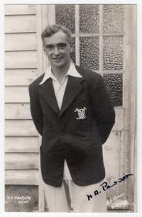 Henry Anthony &lsquo;Tony&rsquo; Pawson. Kent & Oxford University 1946-1953. Mono real photograph plain back postcard of Pawson standing three quarter length wearing cricket attire and Oxford University blazer. Nicely signed in ink to the photograph &lsquo;H.A. Pawson&rsquo;. Pr