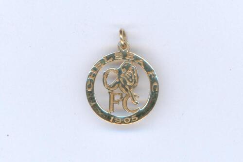 Chelsea Football Club 1905 pendant. The pendant hallmarked for London 1996. 0.75&rdquo; diameter. 1.6g. Very good condition