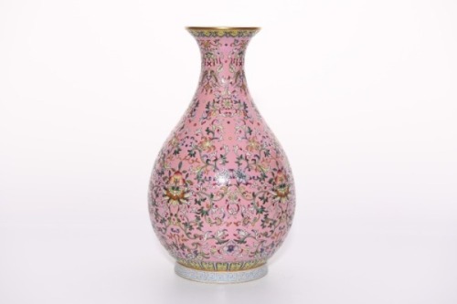 A Famille Rose Vase Yuhuchunping Jiaqing Period