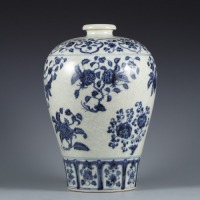 A Blue and White Flora and Fruits Vase Meiping