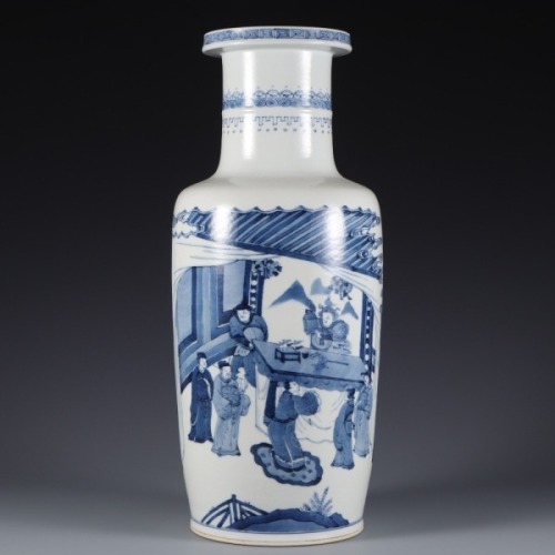 A Blue and White Figural Mallet Vase