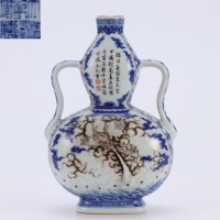 A Blue and White Dragon Double Gourds Vase Qing Style