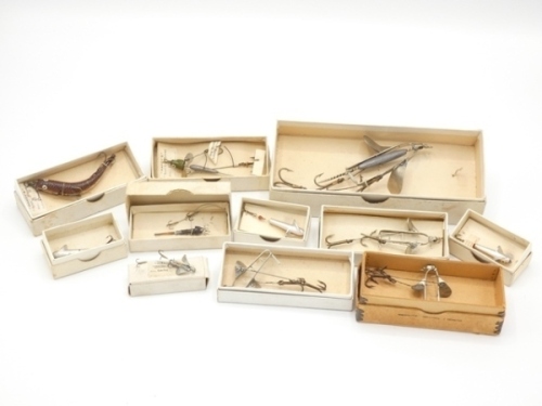 A large Hardy 4" Crocodile bait mount in original white card box, six further various boxed Hardy bait mounts including Crocodiles, No.1 dead bait mount and Sand-Eel Spinner and four boxed Hardy minnow baits various (11)
