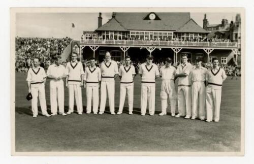 Australia tour to England 1953. Mono real photograph plain back postcard of the Australian team for the match v T.N. Pearce's XI, Scarborough 9th- 11th September 1953. The players lined up in one row wearing cricket attire, the pavilion in the background.