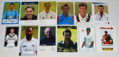 County Club collectors' cards and postcards 1990s/2000s. A good selection of County player cards, each signed by the featured player. Counties featured are Derbyshire (8 cards), Essex (15), Kent (1), Lancashire (14), Leicestershire (4), Middlesex (23), Su