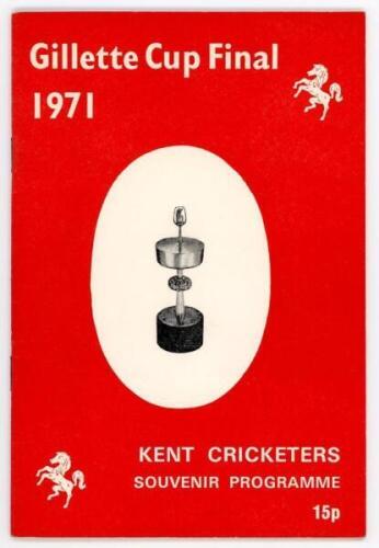 Kent C.C.C. Gillette Cup Final 1971. Kent Cricketers Souvenir Programme nicely signed to pen pictures in centre pages by all fourteen Kent players including Denness, Luckhurst, Knott, Julien, Graham, Underwood, Ealham, Asif Iqbal etc. Very good condition 