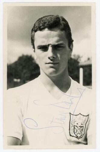 Stephen John 'Steve' Earle. Fulham, Leicester City etc. 1963-1981. Mono Fulham F.C. Supporters Club post card size real photograph of Earle, head and shoulders, wearing Fulham shirt. Signed in blue ink to the photograph by Earle. VG - footballEarle made 2