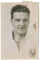 William Felton. Tottenham Hotspur 1932-1934. Mono real photograph of Felton, head and shoulders, in Spurs shirt. Photograph by the Daily Express. 4&quot;x6&quot;. Good condition. A rarer photograph - footballFelton became team captain in 1932-33 and he l