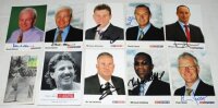 Cricket postcards, trade and promotional cards. Thirty two postcards and collectors cards, the majority modern, some signed. Includes a Barbados Independence Day postcard signed by Garry Sobers. Eight signed Sky Sports collectors' cards of commentators Da