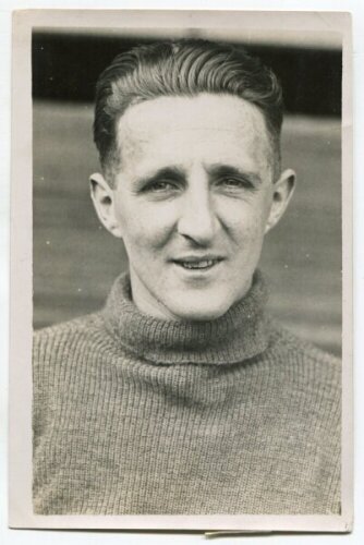 Richard William Morris Rowley. Tottenham Hotspur 1929-1932. Mono postcard size real photograph of Rowley, head and shoulders, in Spurs jersey. Photograph by Dailypress Photographic Agency, with stamp to back. 4"x6". Good+ condition - football<br><br>Dick 