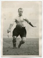 Isaac Spelman. Tottenham Hotspur 1937-1940. Mono real photograph of Spelman, playing in a match, in Spurs attire. Photograph by British International Photos, with stamp to back. 4.75"x6.5". Good+ condition - football<br><br>Taffy Spelman featured in 44 ma