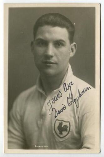 David Wilson Colquhoun. Tottenham Hotspur 1931-1934. Mono real photograph postcard of Colquhon, half length, wearing Spurs shirt. Very nicely signed in ink by Colquhoun. Name printed to lower border. Appears to be a W.J. Crawford of Edmonton postcard. Ver