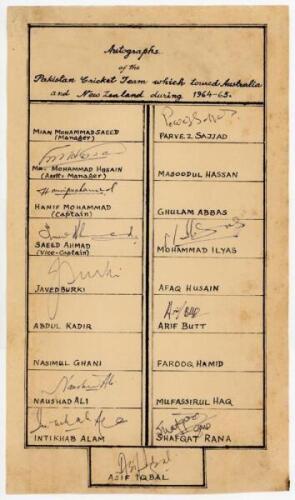 Pakistan tour to Australia and New Zealand 1964/65. Rare unofficial autograph sheet with hand printed title, players’ names and borders, signed in black ink by eleven of the nineteen listed members of the touring party. Signatures are Hanif Mohammad (Capt