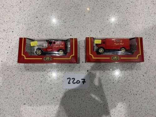 2 x Cameo Trucks