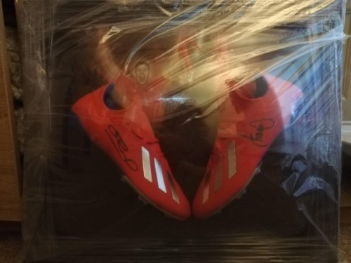 Steven Gerrad And Jamie Carragher Signed And Framed Boots Certificate of Authenticity