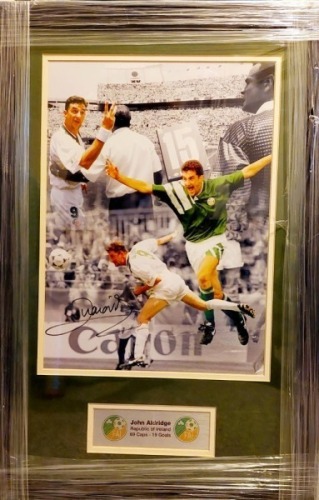 John Aldridge Signed And Framed Ireland Football Display Certificate of Authenticity