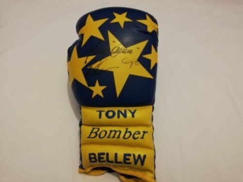 Tony Bellew Signed Boxing Glove Certificate of Authenticity