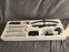 Hornby The Golden Arrow 00 gauge Train set - 5
