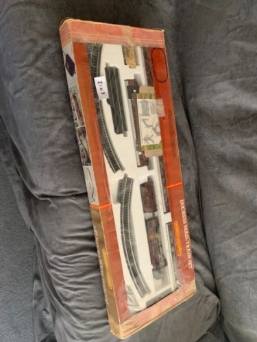 Hornby Railways Duchess Mail Train set