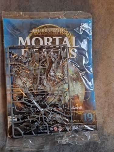 Mortal Realms Warhammer Age of Sigmar Issue 19