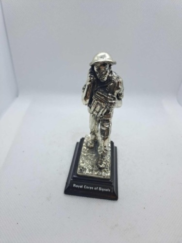 5 x Royal Hampshire & English Minitures Pewter & Silver Plated Figures, See Description for more information.