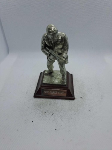 5 x Royal Hampshire & English Minitures Pewter & Silver Plated Figures, See Description for more information.