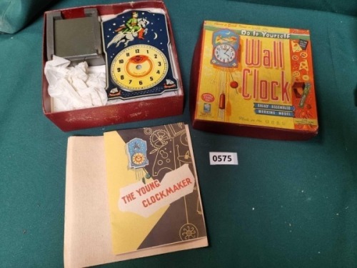 Codeg 1963 Wall Clock Do It Yourself Made In USSR With Original Instructions And Box - Codeg (USSR) "Do It Yourself Wall Clock" - Designed For A Child Clockmaker With Tin Printed Face, Pendulum, Clockwork Mechanism Etc, Unchecked For Completeness But Sti