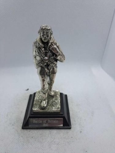 5 x Royal Hampshire & English Minitures Pewter & Silver Plated Figures, See Description for more information.