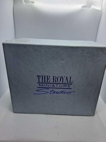 2x grenadier guards die-cast with box Possibly Royal Hampshire/ English Minitures