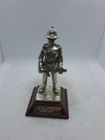 Grenadier guards pewter silver plated no box, English Minatures national serviceman pewter silver plated no box, Policeman date unknown pewter silver plated no box, English Minatures the Royal marine guard order pewter silver plated no box, Royal angliga
