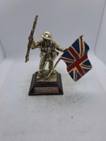 Royal Hampshire Art Foundry the British army V.E DAY 1945-1995 pewter with golden tint no box