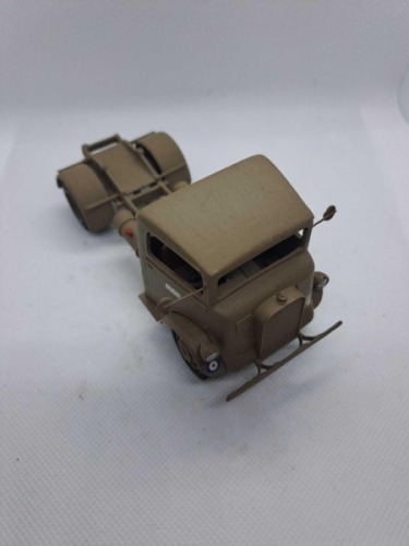 Airfix Models 5x ww2 mixed transpot vehicles