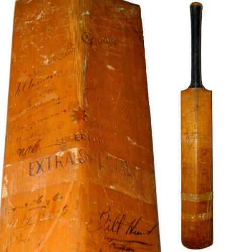 Archibald Alexander ‘Archie’ Jackson. New South Wales & Australia 1926-1931. Gunn & Moore ‘William Gunn’ Autograph cricket bat used by Archie Jackson during his brief first-class playing career and was used by Jackson in two Test matches in England, three