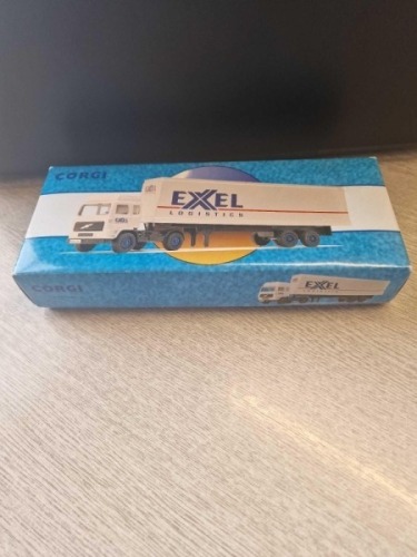 Corgi diecast #98305 Volvo container in box