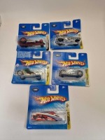 5x Various hot wheel cars on card