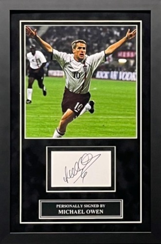 Michael Owen Signed And Framed England Display Certificate of Authenticity
