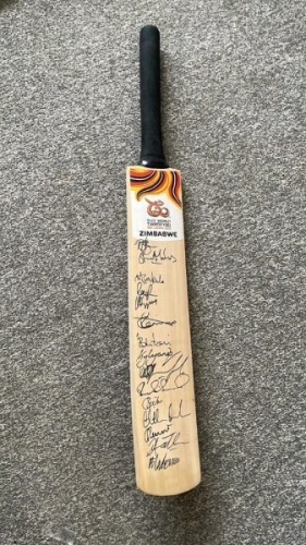 Zimbabwe Signed Twenty Twenty Squad Signed Bat Coa