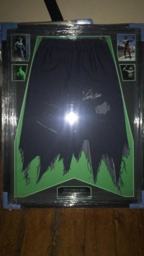 Lou Ferrigno Sigend And Framed The Hulk Shorts Certificate of Aucthenticity