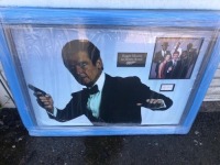 Roger Moore Signed And Framed James Bond 007 Display Coa