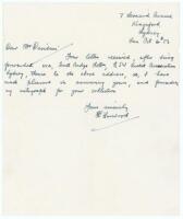 Harold Larwood. Nottinghamshire & England 1924-1938. Handwritten single page letter dated 4th October 1953 with original envelope. Written on airmail paper and sent from Sydney, Larwood is replying belatedly to a request for his autograph, the original le