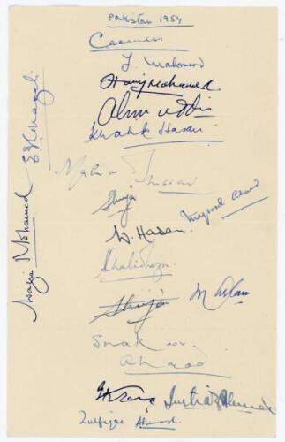 Pakistan inaugural tour to England 1954. Page nicely signed in ink by seventeen members of the Pakistan touring party. Signatures are A.H. Kardar (Captain), Fazal Mahmood, Hanif Mohammad, Alim-ud-Din, Khalid Hassan, Mahmood Hussain, Shuja-ud-Din (signed t