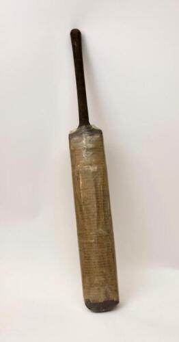 Richard Gorton ‘Dick’ Barlow, Lancashire & England, 1871-1891. ‘My Favourite Bat’. A very historic bat used by Barlow during the 1881 and 1882 cricket seasons and abroad on tour with England teams in Australia, New Zealand and the United States of America