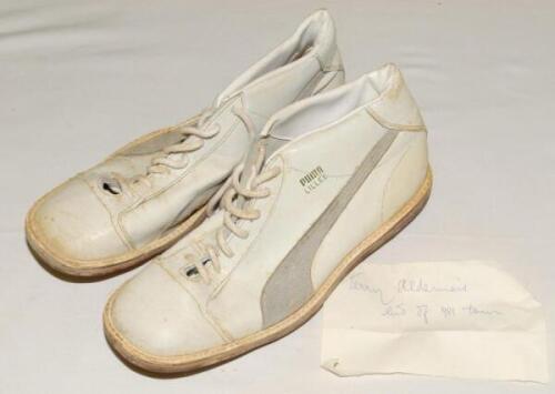 The Ashes. Terry Alderman. Australia. A pair of Puma ‘Lillee’ cricket boots with leather uppers and soles, match worn by Alderman. The boots unsigned, with handwritten note, ‘Terry Alderman’s end of 1981 tour’. Presented to David Frith by Alderman. Good c