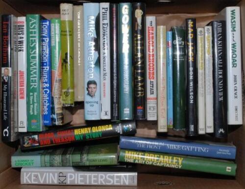 Cricket books. Good selection of twenty six mainly biographies and autobiographies of cricketers all signed by the player featured. Mainly modern. Signatories include Hadlee, Botham, Hussain, Trueman, Graveney, Lamb, Sobers, Imran Khan, Wasim Akram, Waqar