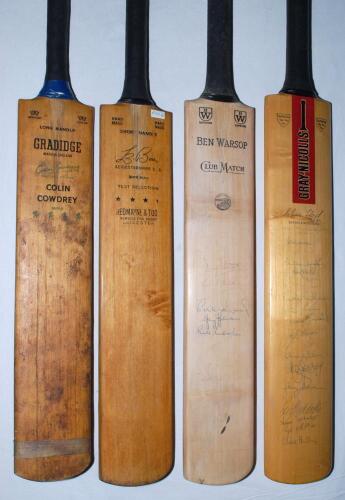 Australia tours to England 1961-1977. Four full size bats relating to Australian tours. Gradidge ‘Colin Cowdrey Autograph’ England v. Australia 1961. Ten England and ten Australia signatures to verso. Redmayne & Todd ‘Les Berry Autograph’ Leicestershire v