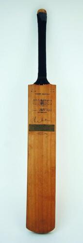 Leonard ‘Len’ Hutton. Yorkshire & England 1934-1955. H. Gradidge & Sons ‘Len Hutton Autograph’ bat used by Hutton to score his last first class century for Yorkshire against Nottinghamshire at Trent Bridge in 1955. A rectangular brass plaque attached to t