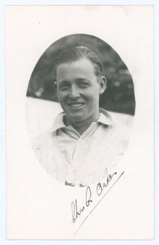 Charles Oakes. Sussex 1935-1954. Mono real photograph postcard of Oakes, head and shoulders in cameo, wearing cricket attire. Nicely signed in black ink to lower border by Oakes. Official stamp to verso for A. Wilkes & Son, West Bromwich. Postally unused.