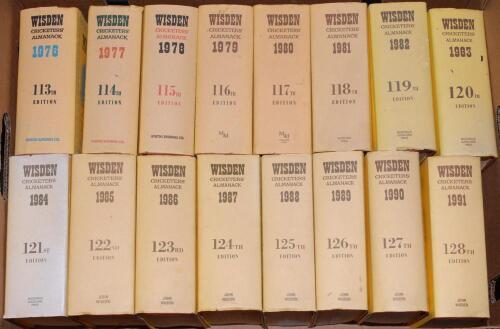 Wisden Cricketers&rsquo; Almanack 1976 to 2009, 2014 and 2015. Original hardbacks with dustwrapper. Some age toning to dustwrapper spine, odd faults to dustwrappers otherwise in overall good+ condition. Qty 36