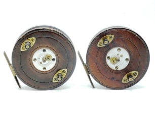 A Zephyr style News of the World Prize 4" centre pin reel, alloy backed mahogany narrow drum with twin composition handles, four screw spring release latch and brass spindle tension screw, brass stancheon foot, alloy backplate with rear sliding brass opti